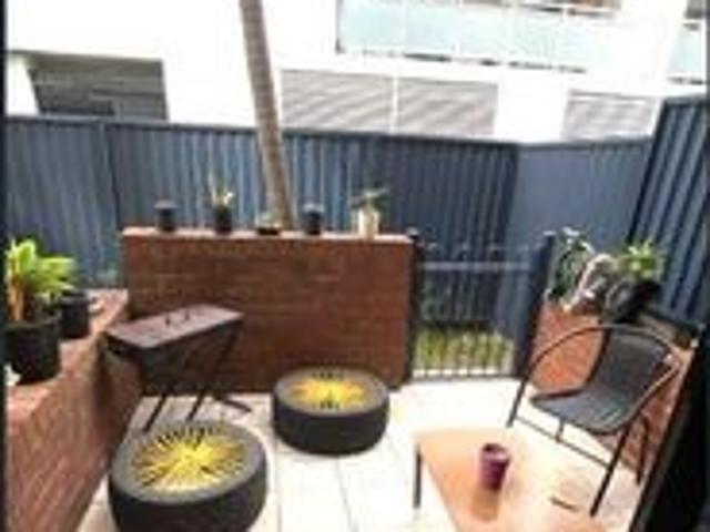 Spacious & Convenient 2 Bedroom Apartment in the Heart of Homebush