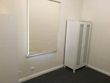SPACIOUS & CONVENIENT 3 BEDROOM HOME IN THE HEART OF ALBION