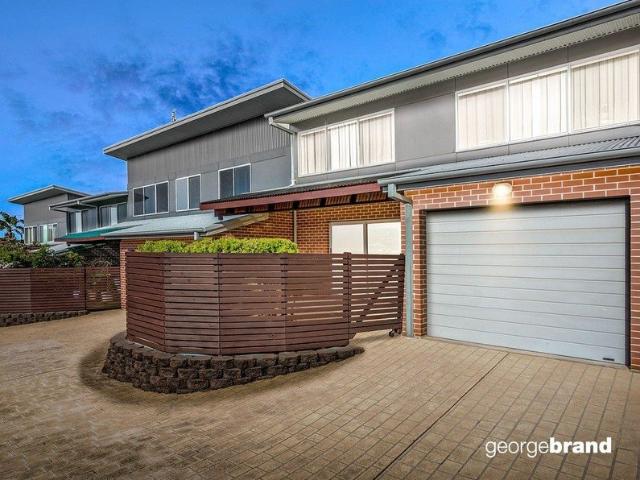 Spacious & Conveniently Located Townhouse