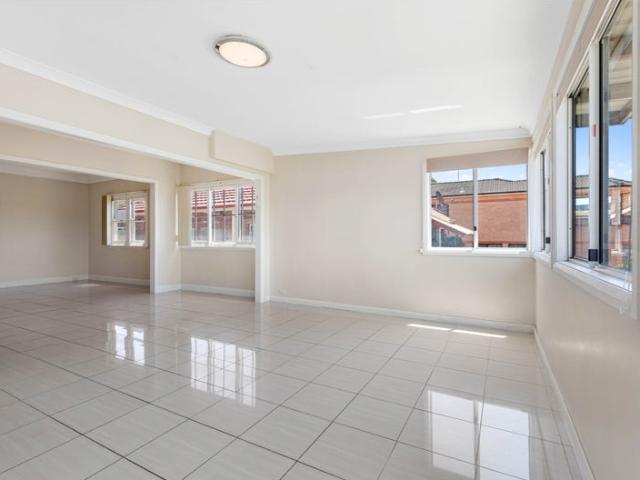 Spacious & Conveniently Located Family Home in South Hurstville