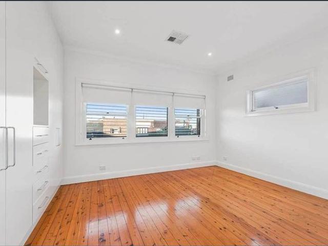 Spacious Coastal Family Home with Self Contained Living & Huge Home Office