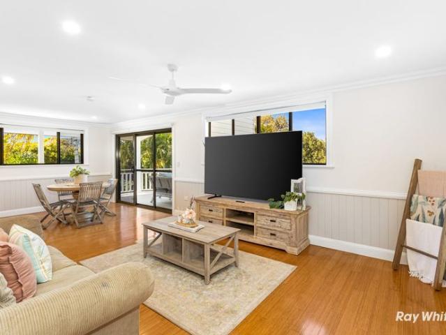 Spacious Coastal Family Home with Pool, Solar & Room for Everyone