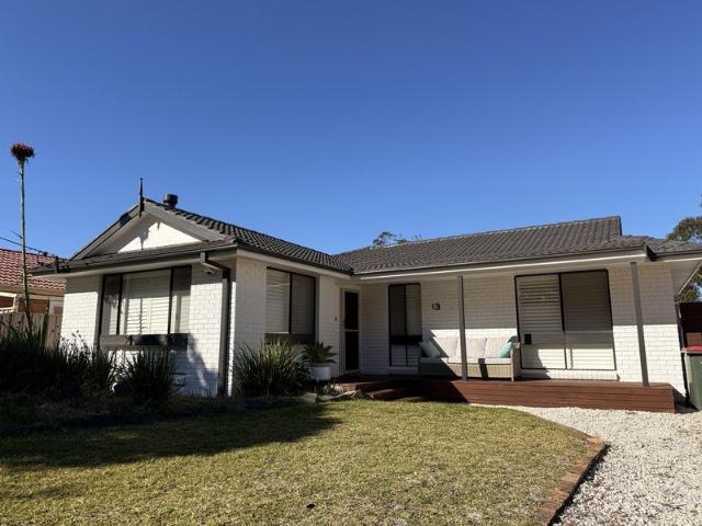 Spacious Coastal Family Home 4 Beds, 2 Baths, Pool & Studio