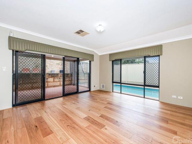 Spacious coastal family living