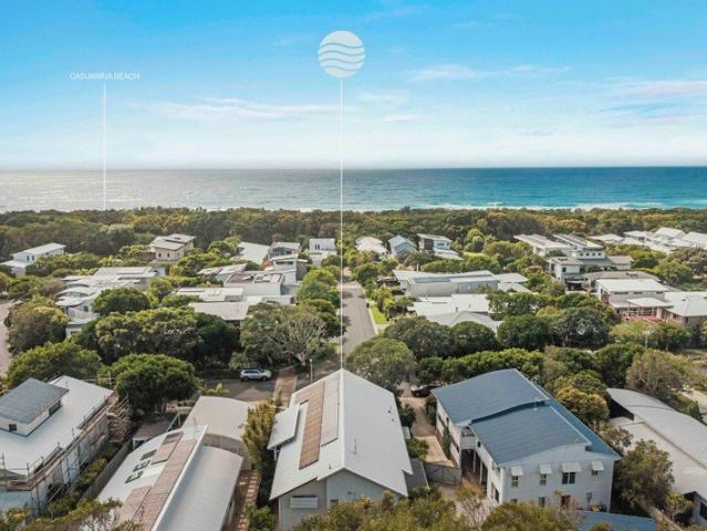 Spacious Coastal Family Living in Sought After Casuarina