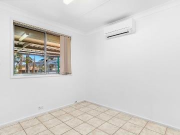 Spacious Coastal Living in Sought After Dampier