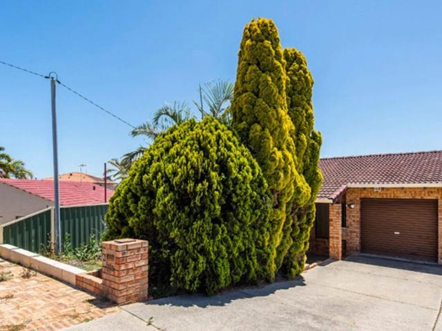 Spacious Coastal Living in Sought After Kallaroo