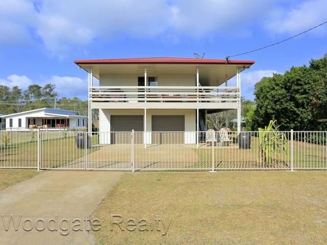 Spacious Coastal Living Just 300m from Woodgate Beach