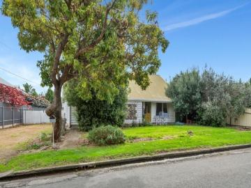 Spacious Coastal Retreat in a Sought After Location