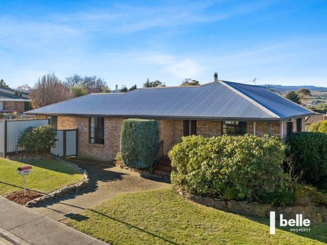Spacious Corner Site Family Home with Exceptional Storage