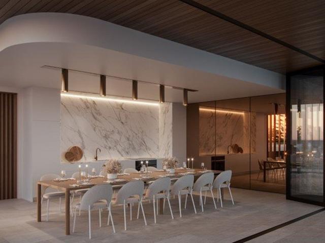 Spacious Corner Residence