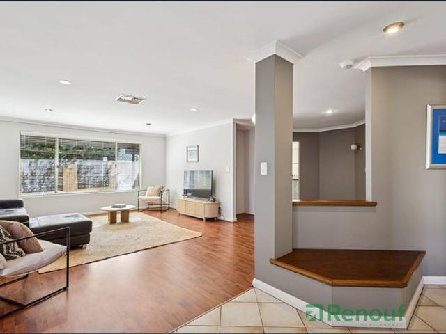 Spacious Cottesloe Living with Room to Entertain and Relax Furnished