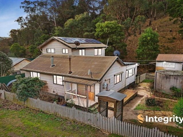 Spacious Country Living with Sheds, Solar & Plenty of Outdoor Space
