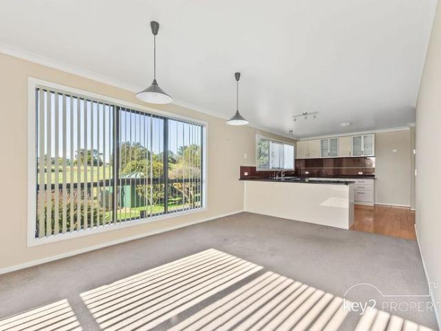 Spacious Country Living on 1 ha – 6 Month Lease