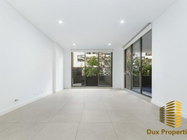 Spacious | Courtyard | One Bed Apartment Plus Study/MPR