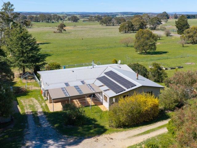 Spacious clouded home with character, versatility and entertaining spaces