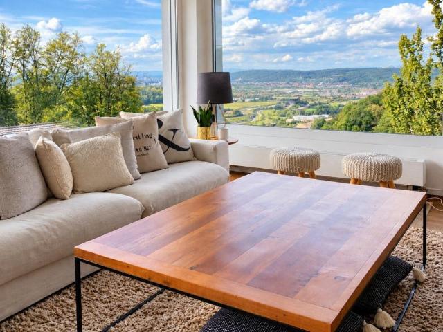 Spacious detached house with pool and garden Living with a view in Füllinsdorf