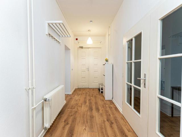Spacious double bedroom in the Mitte district