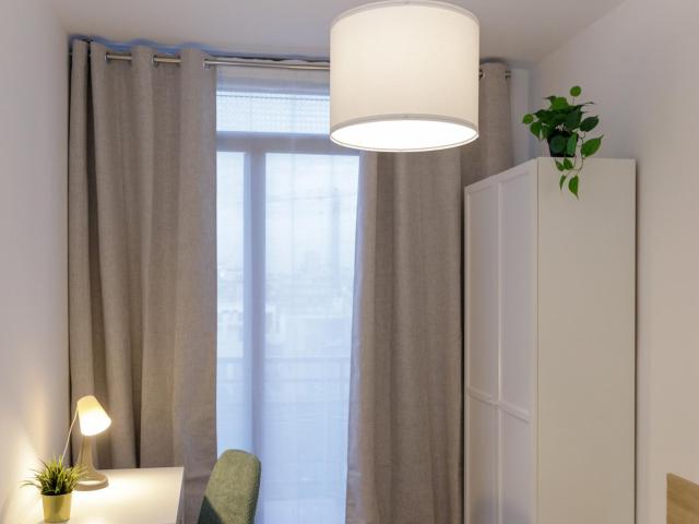 Spacious double bedroom in L'Hospitalet de Llobregat