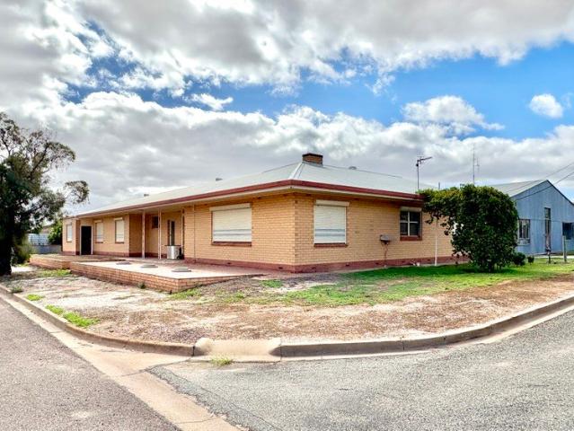 Spacious Double Block Living with Massive Shed & Endless Potential in the Heart of Kimba
