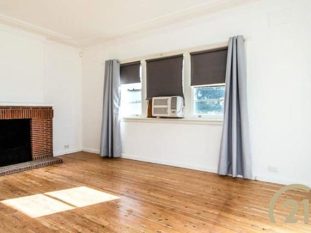 Spacious Double Brick Family Home in the Heart of Penrith