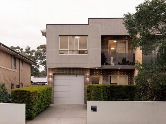 Spacious Double Brick Family Residence with Separate Studio