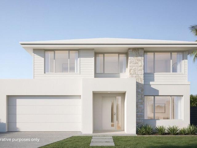 Spacious Double Storey Family Home in Growing Hemmant