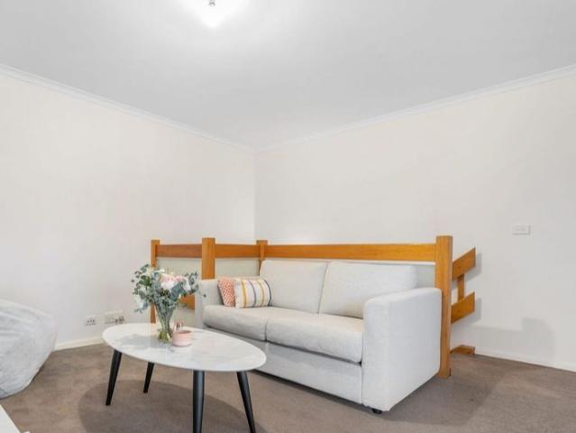 Spacious Double Storey Family Home in Hampton Park