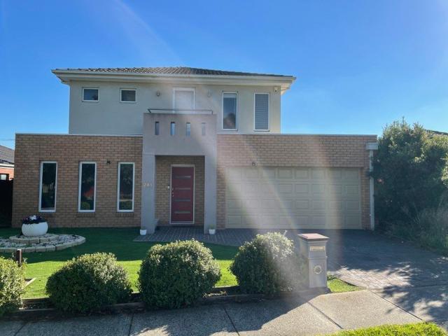 Spacious Double Storey Family Home in Prestigious Featherbrook Estate