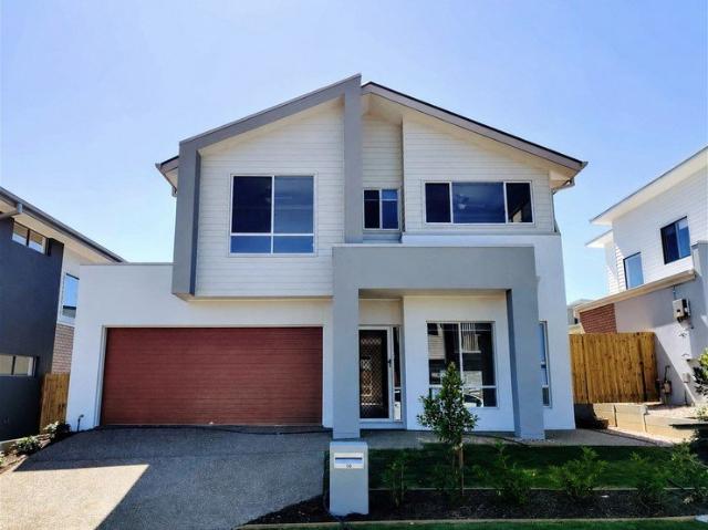 Spacious Double Storey Family Home with Solar Panels in Rochedale