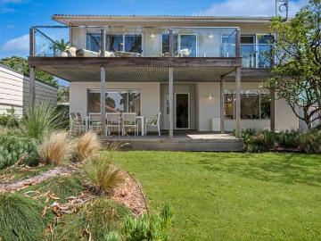 Spacious Double Storey Home with Multiple Entertaining Zones