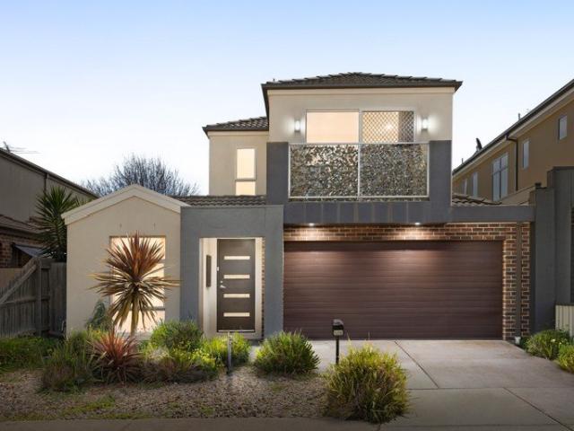 Spacious Double Storey Living with Multiple Living Zones