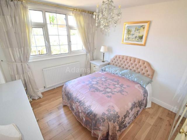 Spacious Double Room with Dedicated. 1 bed in a house share to rent £950 pcm £219 pw