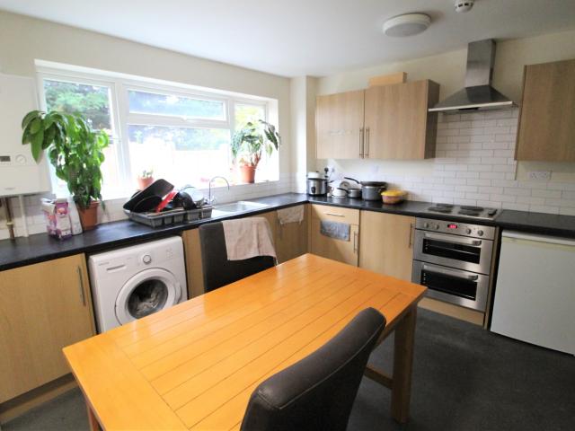 Spacious Double Room with En Suite, All Bills Included, Hemel Hempstead