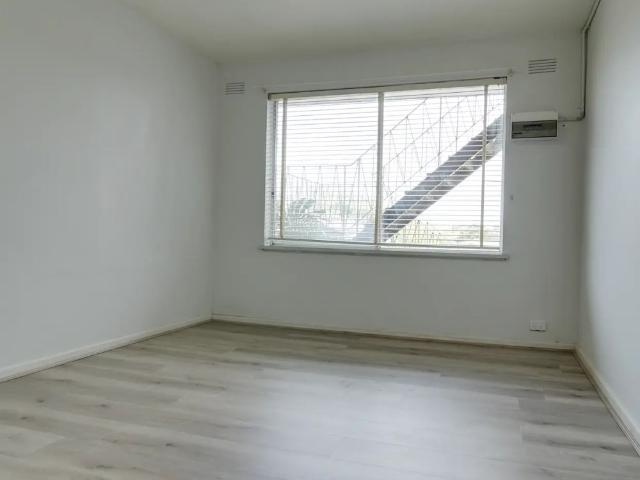 Spacious Downstairs Apartment