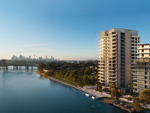 Spacious Dual Aspect Water View Home