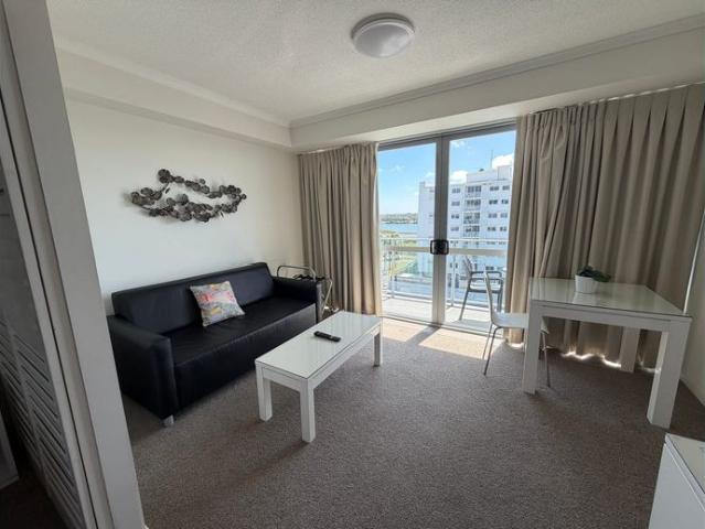 Spacious Dual Key Apartment with Flexible Living Options