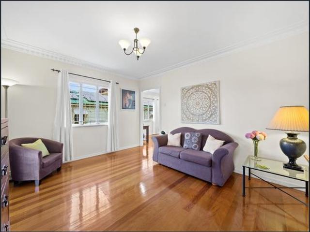 Spacious Dual Level Family Living with Pool and Mountain Views