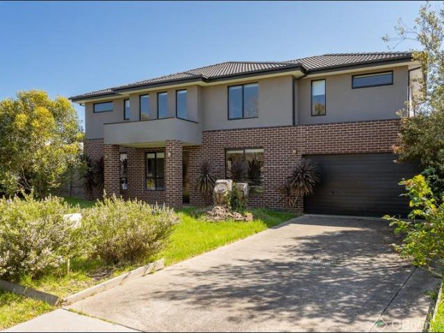 Spacious Dual Living Home in the Heart of Cowes