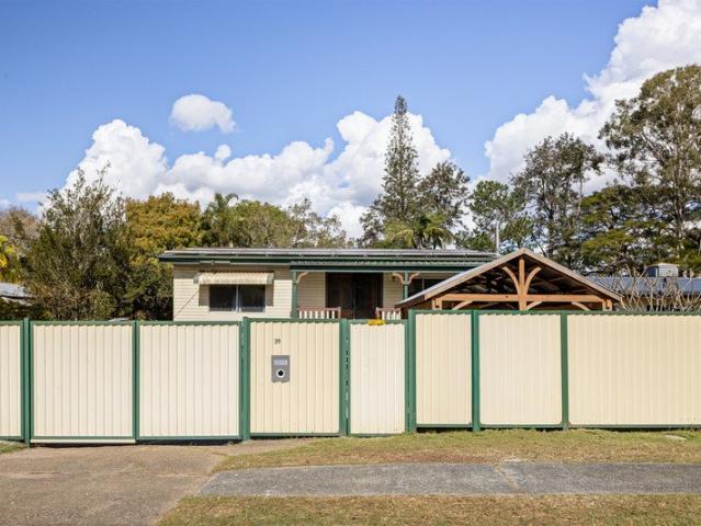 Spacious Dual living Home With Room To Grow