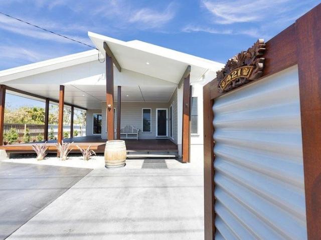 Spacious Dual Living in Convenient West Mackay Location