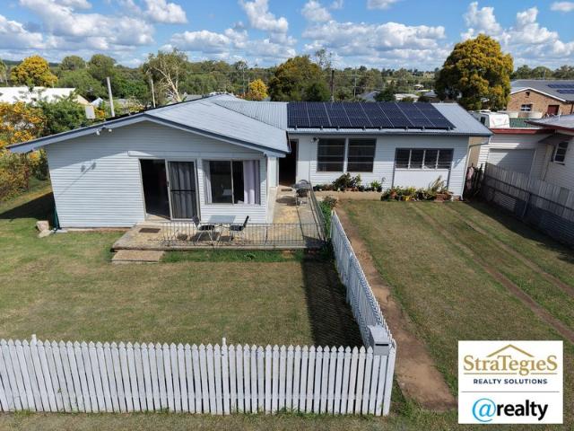 Spacious DualLiving Home Perfect for Extended Families or Savvy Investors