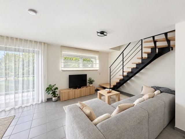 Spacious duplex apartment with 2 bedrooms + office/child’s …