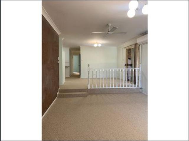 SPACIOUS DUPLEX IN PRIME WARNERS BAY LOCATION