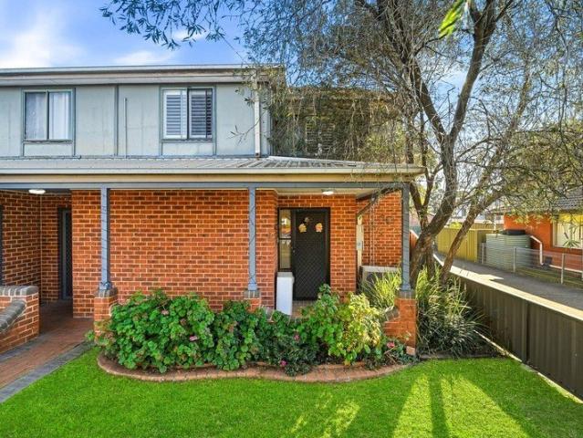 Spacious Duplex Living in an Exceptionally Convenient Location!