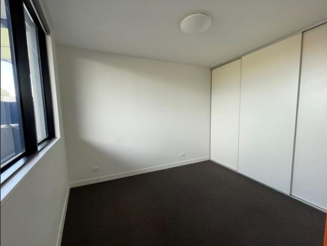 SPACIOUS EAST FACING APARTMENT