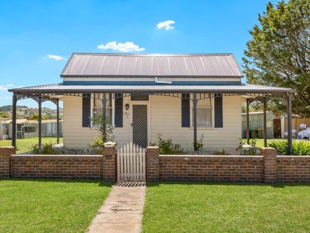 Spacious Eastgrove Cottage with Large Yard & Sheds
