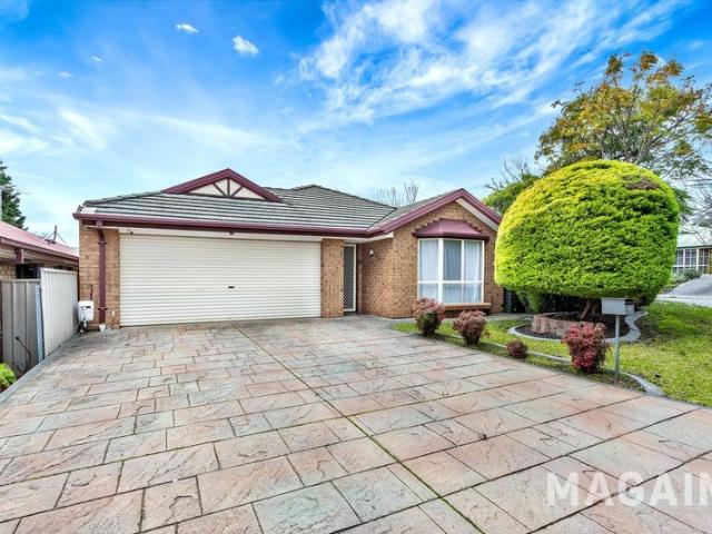 Spacious, Easy Living in a Sought After Greenwith Pocket