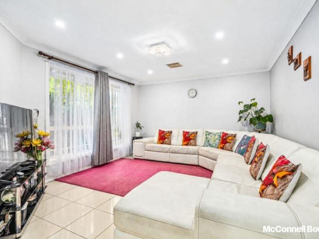 Spacious & Elevated Family Home with 6.6kW Solar