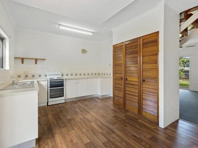 Spacious End Townhouse in a Convenient Location